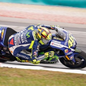 Rossi: "La moto vibrava molto"