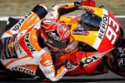 Marquez batte Lorenzo, Iannone sul podio
