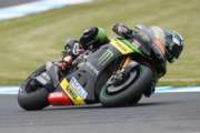 Smith gets the battle underway at Phillip Island