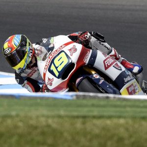 SIMEON CHIUDE LE PRIME LIBERE A PHILLIP ISLAND A SOLI 6 DECIMI DALLA VETTA