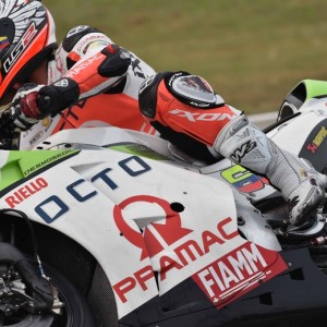 Petrux inizia bene a Sepang e conquista la Top 10. Yonny deve migliorare (18°)