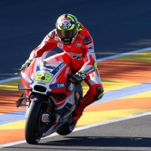 Iannone rinuncia all’intervento alla spalla sinistra