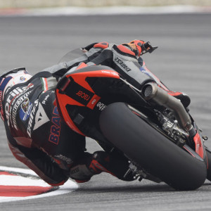 BAUTISTA E BRADL IN PISTA PER CONFERMARE I PROGRESSI DEL PROGETTO APRILIA EVIDENZIATI NELLE ULTIME TRE GARE