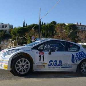 ALLA 7^ RONDE DI SPERLONGA VITTORIA PER DI BENEDETTO-ABATECOLA (PEUGEOT)
