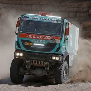 Dakar 2016: il team Petronas De Rooy Iveco punta alla vittoria