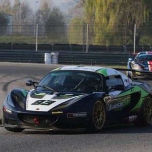 100 MIGLIA DI MAGIONE VOLANO LE ELISE NELLA CONFUSIONE DELLE SAFETY CAR