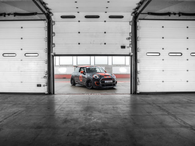 mini-torna-in-pista-mini-italia-annuncia-ufficialmente-il-suo-ritorno-in-pista-con-il-mini-challenge-2016-p90206963-highres (1024x683)