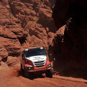 La vittoria di De Rooy nell’ottava tappa colloca Iveco in testa alla Dakar 2016