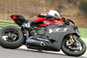 Menghi, salto di categoria e approdo in WorldSBK