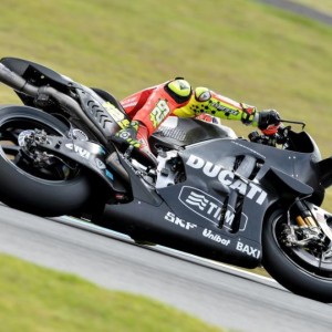 Le Ducati frenate dalla pioggia nel day 1 di Phillip Island