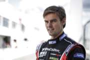 Tom Chilton punta in alto con la Sébastien Loeb Racing