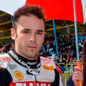 Aprilia in Superstock 1000 con Luca Salvadori