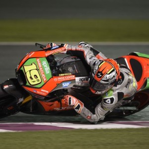LE APRILIA RS-GP AFFRONTANO PER LA PRIMA VOLTA IL TURNO DI QUALIFICA VALIDO PER LA GRIGLIA DI PARTENZA