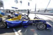 Renault e.dams championship charge beached in California