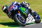 Lorenzo colpisce, il Mugello è suo