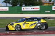 CARLOTTA FEDELI IN PISTA AL MUGELLO CON LA SEAT LEON