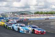 NASCAR Whelen Euro Series – ELITE 2 RACE 2 “TOURS EVENEMENTS 75″ Longin Ritorna In Victory Lane