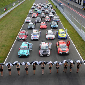 Oriola and Nash lead the championship on equal points