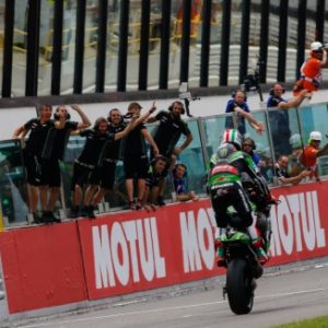 Gara2: successo di Rea