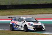 MUGELLO, LIBERE. SUL FILO DEI CENTESIMI È ROBERTO COLCIAGO AD APRIRE IL QUARTO ROUND STAGIONALE DEL CAMPIONATO ITALIANO TURISMO.
