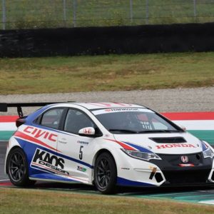 MUGELLO, LIBERE. SUL FILO DEI CENTESIMI È ROBERTO COLCIAGO AD APRIRE IL QUARTO ROUND STAGIONALE DEL CAMPIONATO ITALIANO TURISMO.