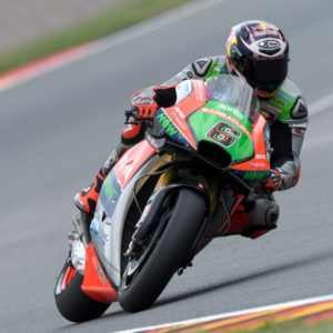 AL SACHSENRING, CON UN METEO AUTUNNALE, LE APRILIA DI BAUTISTA E BRADL ALLA RICERCA DEL MIGLIOR SETTING PER LE QUALIFICHE DI DOMANI