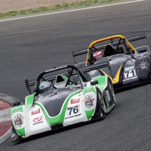 C'È UN TOCCO DI ROSA NEL CAMPIONATO ITALIANO SPORT PROTOTIPI CON L'ARRIVO DELLE RADICAL DI AUTOSPORT SORRENTO.
