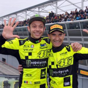 Valentino batte il cinque