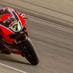 Davies lascia Portimao al top