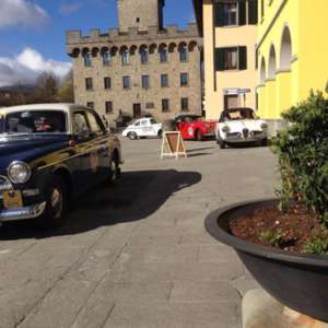 Pierluigi Fortin e Laura Pilè su Fiat 600 in cima alla Rievocazione Storica del Gran Premio del Mugello