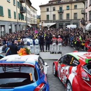 Apertura da Record per il Campionato Italiano Rally sulle strade del Ciocco