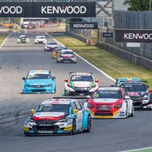 Citroën e Volvo si impongono a Monza nel mondiale WTCC