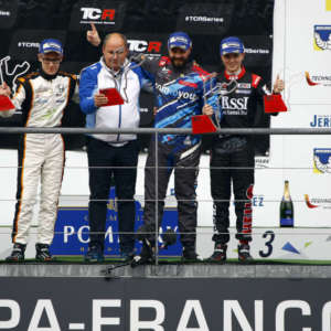 Stefano Comini gives maiden win to Audi and Comtoyou  Vernay stretches his leading margin in the standings