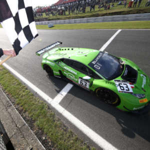 Clear win gives Lamborghini-duo Bortolotti and Engelhart championship lead