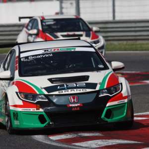 Adria, Gara 2. Eric Scalvini (Honda) firma il bis nella tappa inaguruale per il TCR Italy.
