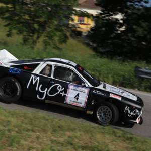 S'avvicina la bandiera a scacchi, Lucky rallenta, Bianchini vince la penultima prova