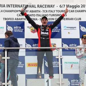 Prima vittoria di Lorandi ad Adria nella F.4 Italia