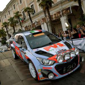 "Pedro" ed Emanuele Baldaccini con la Hyundai i20 WRC pronti ai nastri di partenza della 34^ edizione del Rally della Marca