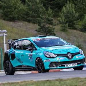 CLIO CUP ITALIA: NELLE QUALIFICHE DI BRNO SVETTANO RINALDI E JELMINI