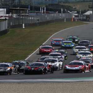 Al Mugello la BMW M6 GT3 di Cerqui-Comandini trionfa in gara-1 del 4° appuntamento del Campionato Italiano Gran Turismo