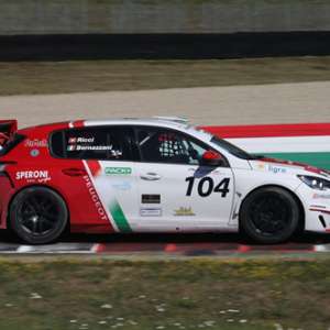 Mugello, Qualifica. È en-plein di Nicola Baldan (Seat) con la firma alle due pole position nel quarto round del TCR Italy.