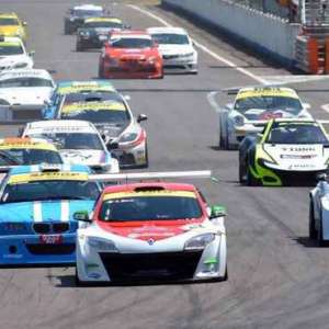IL TROFEO SUPER CUP REGALA SPETTACOLO A MAGIONE CON OLTRE CINQUANTA VETTURE
