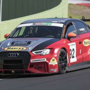 A VALLELUNGA EMOZIONI ALTALENANTI PER CARLOTTA FEDELI AL SUO DEBUTTO NEL TCR ITALY TOURING CAR CHAMPIONSHIP