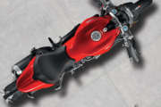 Ducati corre sulle piastrelle …