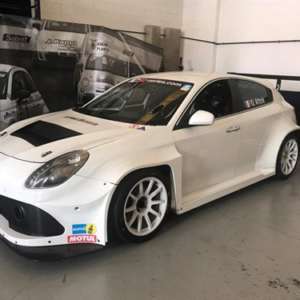 Giacomo Altoè, sull'Alfa Romeo Giulietta della V-Action il debutto tricolore nel TCR Italy.
