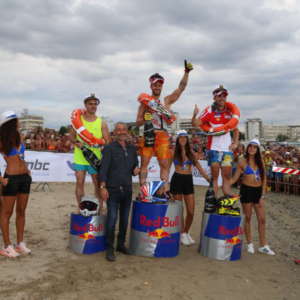 ANDREA DOVIZIOSO BATTE TUTTI CON LE MOTO D’ACQUA  AL PRE EVENT UFFICIALE DEL  GRAN PREMIO TRIBUL MASTERCARD DI SAN MARINO E DELLA RIVIERA DI RIMINI