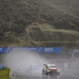 NINGBO WTCC: SÉBASTIEN LOEB RACING WALKS ON WATER