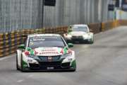 Honda aim for WTCC title in Qatar