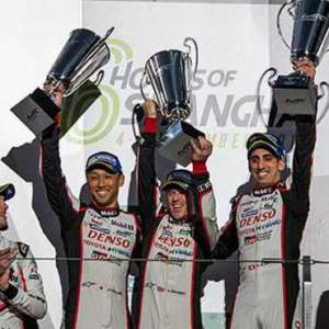 FIA WEC – Toyota wins the race, Porsche the 2017 title!