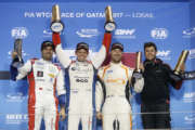 WTCC QATAR : SÉBASTIEN LOEB RACING ENDS WITH A BRACE, A TITLE, AND A PODIUM IN THE WORLD CHAMPIONSHIP !